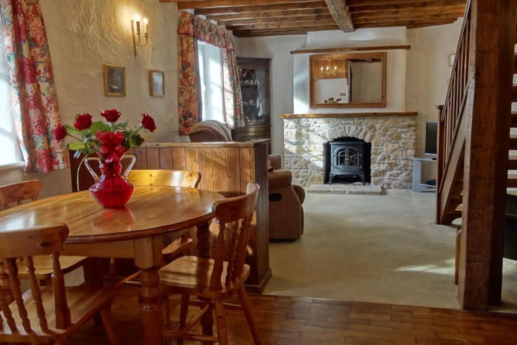 Little Thatch Cottage - Cerne Abbas, Dorset Dış mekan fotoğraf